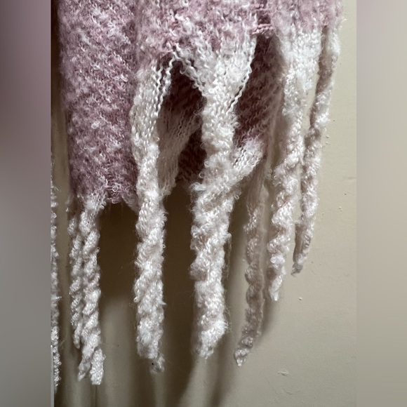 Gentle Fawn Cozy Scarf - Picture 6 of 8